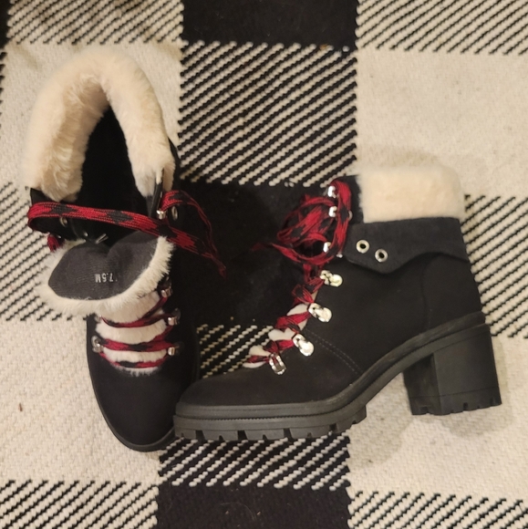 Jellypop Mission Black Boots, size 7.5 - Picture 8 of 11